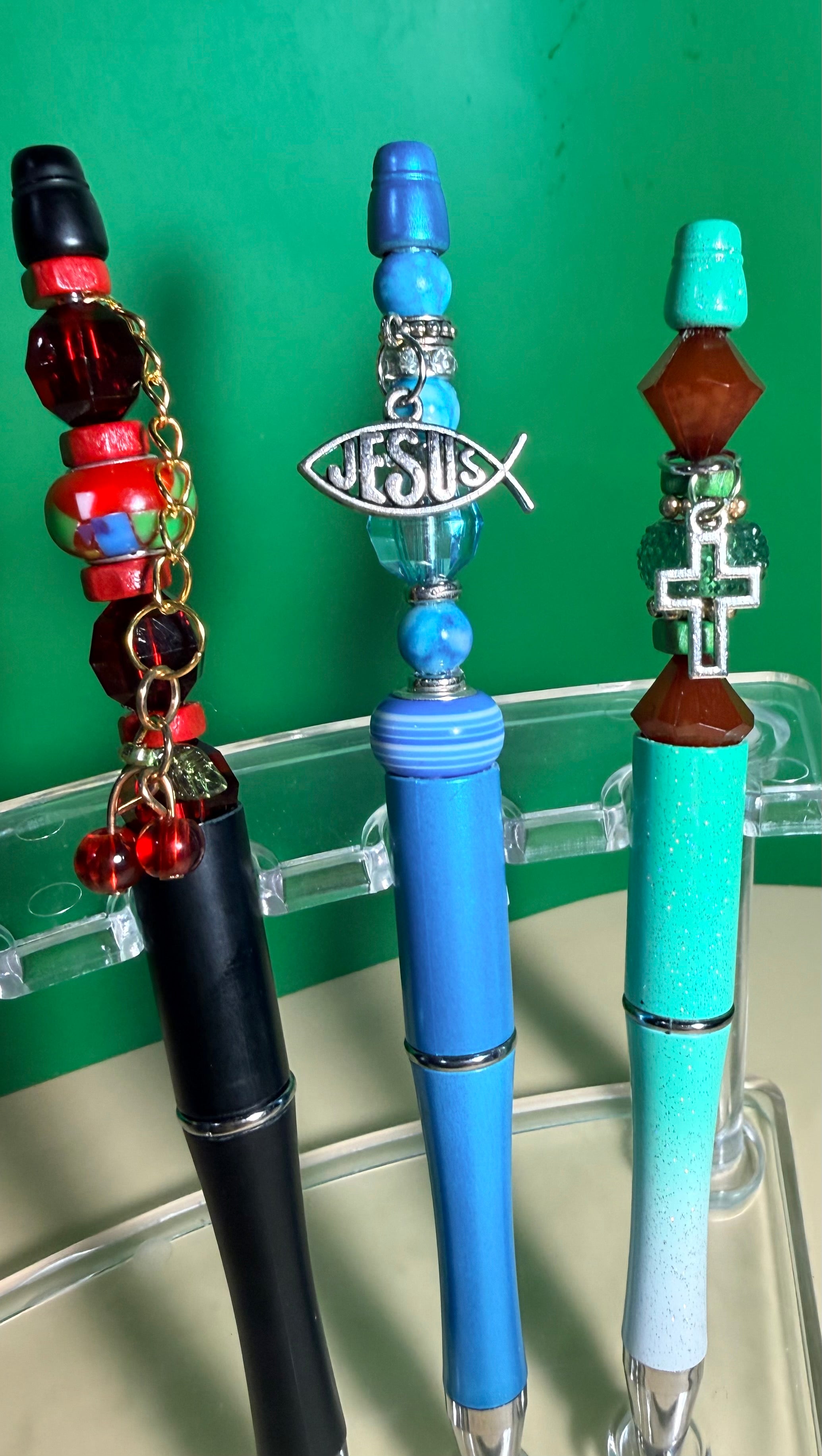 Fun bead pens with dangling pendant